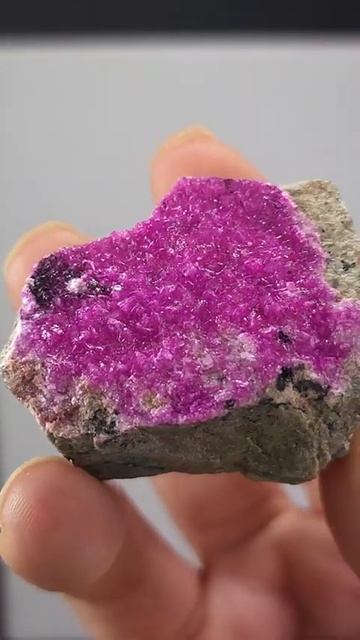 ．艾莉希亞寶石水晶．14鈷方解石 Cobaltoan Calcite 剛果 含鈷方解石 смотреть онлайн