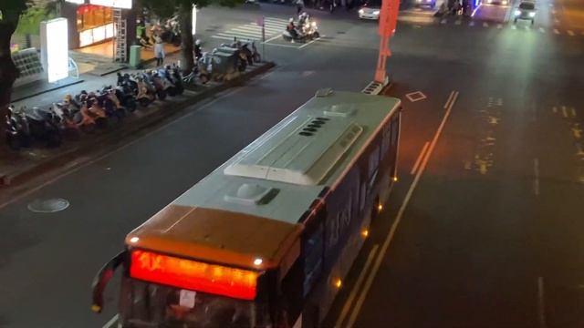 台北客運 BJ6123（台中客運租用）304路 112-U5 смотреть онлайн