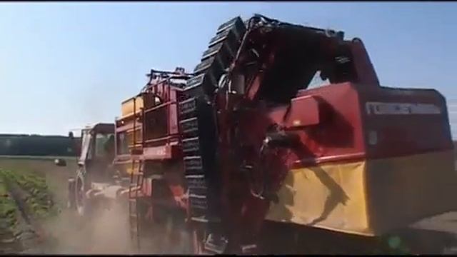 Potato Combine Harvester PALESSE PT25- An Automatic Potato Harvester