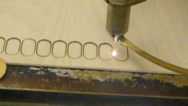 100 watt synrad laser смотреть онлайн