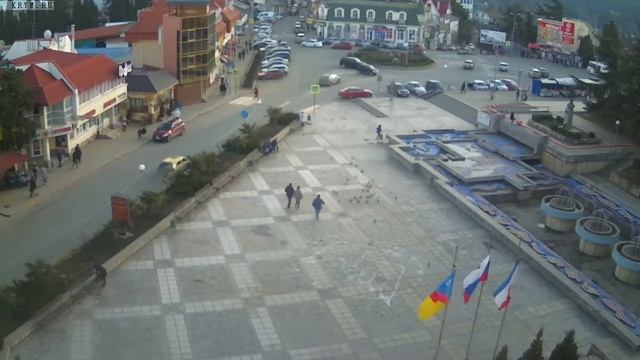 Вебкамера "Площадь Советская". Запись 20.01.2017 16:00:03 смотреть онлайн