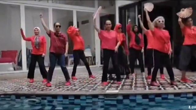 Tian Mi Mi Linedance // Choreo Adeline Chang & Tan Chew Heng (My) смотреть онлайн