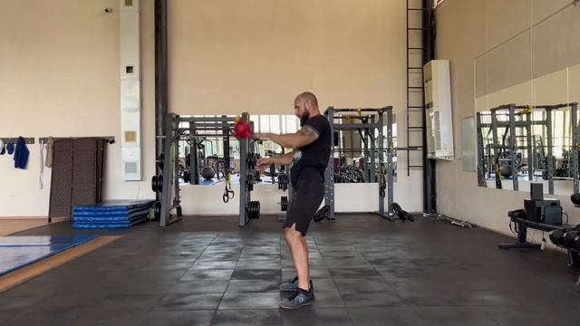 Техника выполнения рывка гири