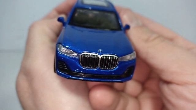 BMW X7 металлическая модель в масштабе 1:44 ТМ "Автопром" смотреть онлайн