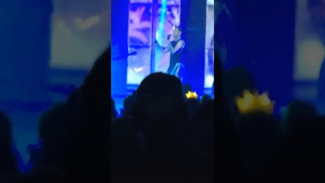 Adam Lambert in Washington DC - "Whataya Want From Me" смотреть онлайн