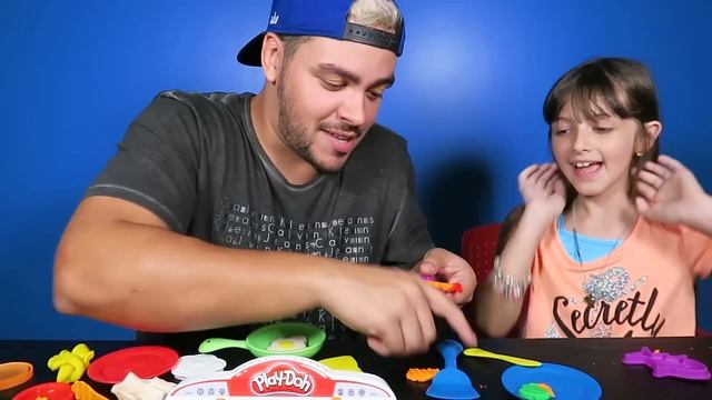 ABRINDO AS MASSINHAS PLAY DOH MAIS FAMOSAS DO MUNDO !! смотреть онлайн