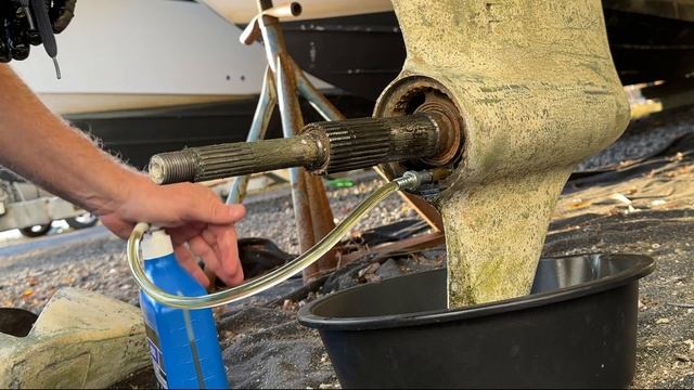 Volvo Penta DP-SM Outdrive Oil Change - Episode 127 смотреть онлайн