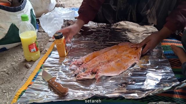 Helping the cameraman: preparing food and clothes for Diana and Star смотреть онлайн