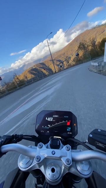 Мотобудни на BMW F900R Мотопрогулка по Сочи смотреть онлайн