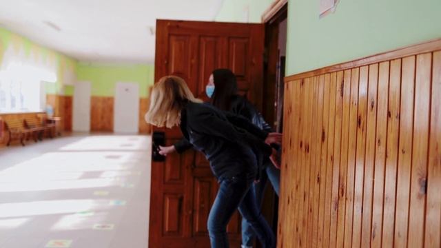 Навчально-тренувальна евакуація працівників КЗ "ЗШ І-ІІІ ст. №20 ВМР" смотреть онлайн
