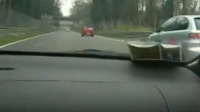 Seat Leon 150cv - Circuito di Monza смотреть онлайн