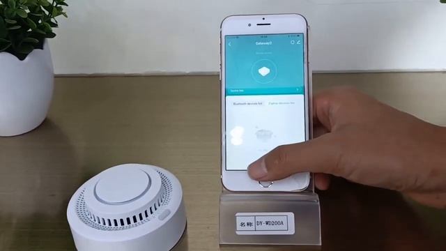 Tuya Zigbee Smoke sensor Using videos смотреть онлайн