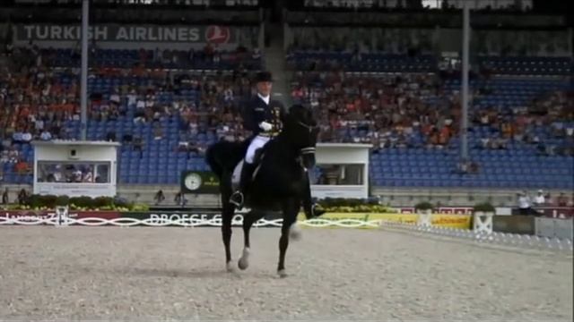 Mathias Rath on Totilas in Aachen 2015 смотреть онлайн