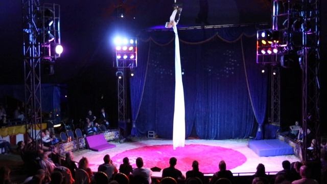 UK Aerial Performance Championships 2018 - Professional Silks - Lois Grinstead смотреть онлайн