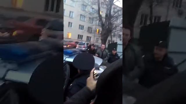 Задержание депутата Андреевой смотреть онлайн