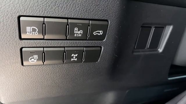 2020 LEXUS NX 300 Premium Package - review of features and full walk around смотреть онлайн