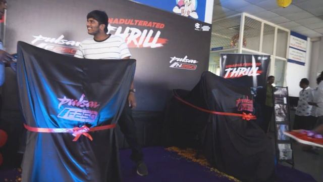 New Bike Launch | Pulsar N250 & F250 | Bhimavaram | Godavari Abbai | Relaxnt Media смотреть онлайн