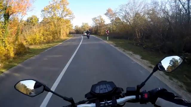 Yamaha tandem (MT125 and MT07) hitting the road смотреть онлайн