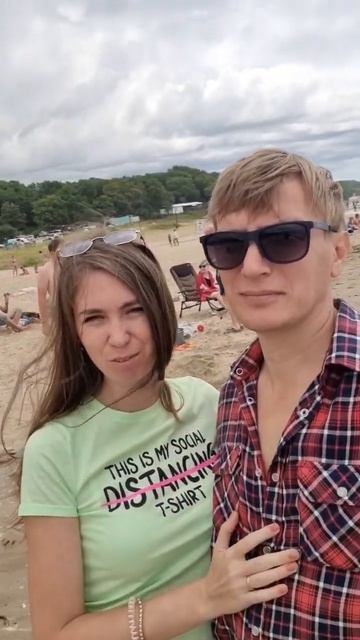 Мы на море. Немного штормит смотреть онлайн