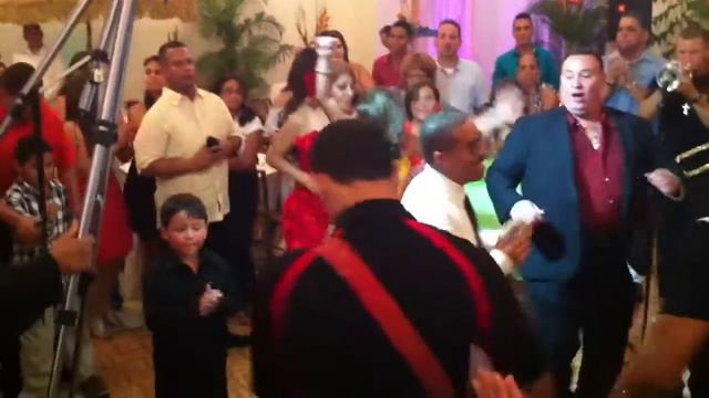 Rosin Y su Batucada смотреть онлайн