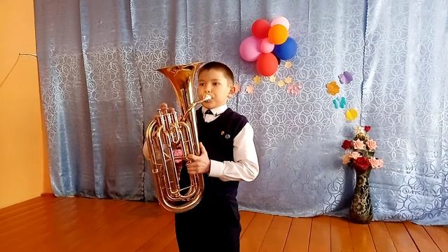 1. Русская народная мелодия "Сенокос", 2. Л.Чумов "Галантный менуэт" Исполняет Гарифуллин Святослав смотреть онлайн