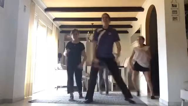 QUÉDATE EN CASA DAY 2: WORK OUT ARIEL DE CUBA смотреть онлайн