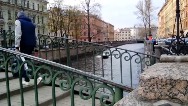 Уютная атмосфера города смотреть онлайн