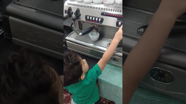 Espresso / Barista kids смотреть онлайн