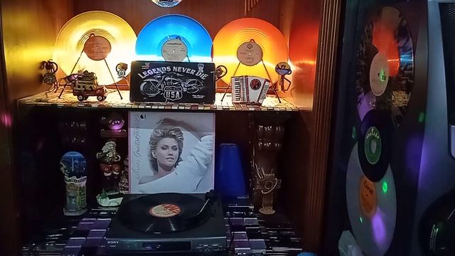 Physical.Olivia Newton John.1.980.CBS Discos. смотреть онлайн
