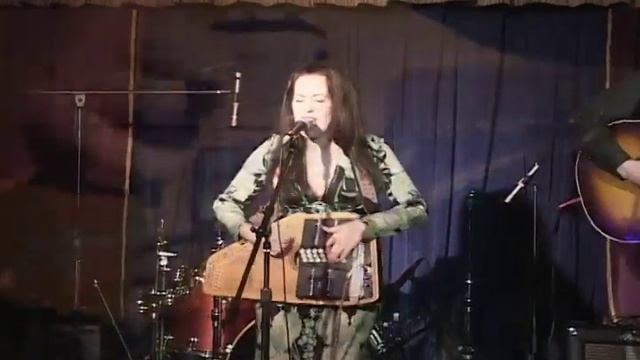 GREY DeLISLE 'THE BLOODY BUCKET' LIVE w/ Murry from Old 97s смотреть онлайн