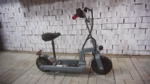 Самодельный электро-самокат, вожу в автомобиле.