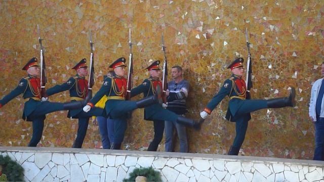Смена Почётного Караула на Мамаевом Кургане, Волгоград, 13 апреля 2024 года, 11:00 часов смотреть онлайн