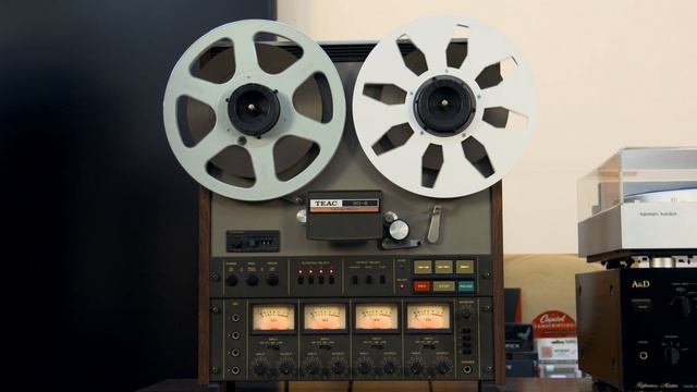 TEAC 30-4 ￥290,000(1978年頃) квадрофоническая катушечная дека. смотреть онлайн