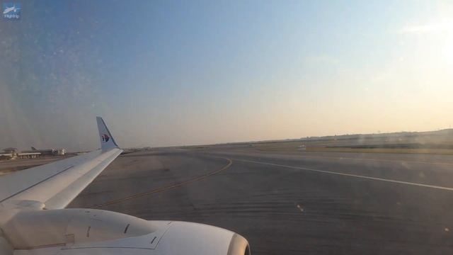 Malaysia Airlines MH783 B737-800 Bangkok Thailand (BKK) to Kuala Lumpur (KUL) | Trip report смотреть онлайн