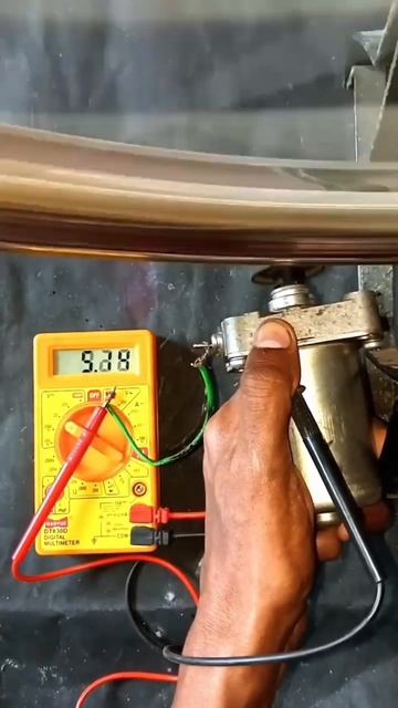 this is the DC motor generator #shots #viral #school project #DC motor смотреть онлайн