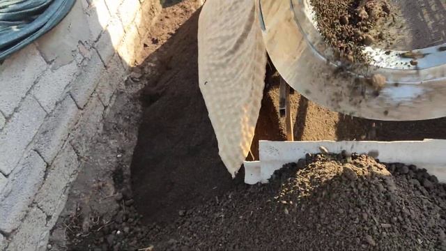 180-в.(+998 99-547-11-35) Электр элак ёрдамида биогумус элаш ишларини бошлаб юбордик.Барчага омад. смотреть онлайн