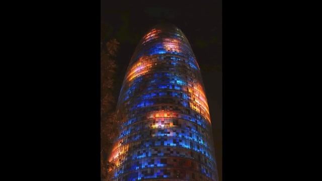 Torre AGBAR Night Tower смотреть онлайн