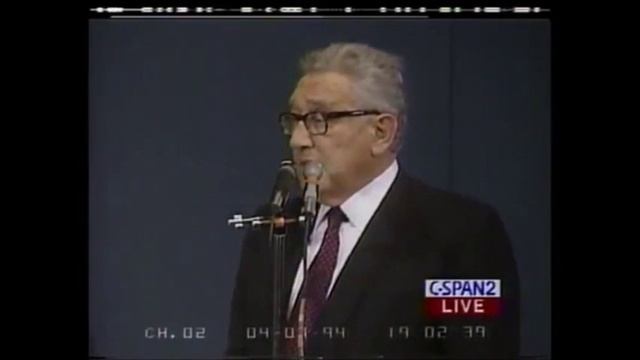 Difference Between Book Generation and TV Generation II - Henry Kissinger смотреть онлайн