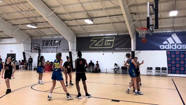 Carol “Chloe” Escanillas 1H of Game vs Springfield Ballers смотреть онлайн