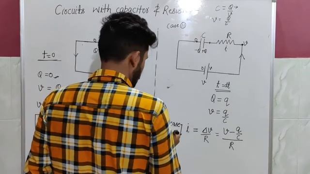 Electric potential and capacitance 13|| capacitor nd resistor both are in circuit (धाशू concept) смотреть онлайн
