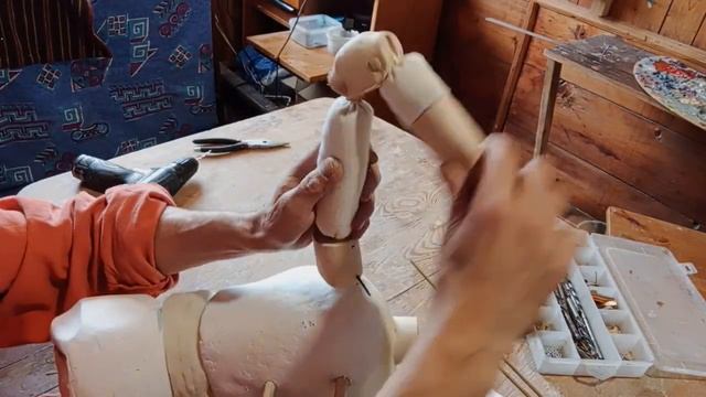 Марионетка, подвижность суставов, пластичность смотреть онлайн
