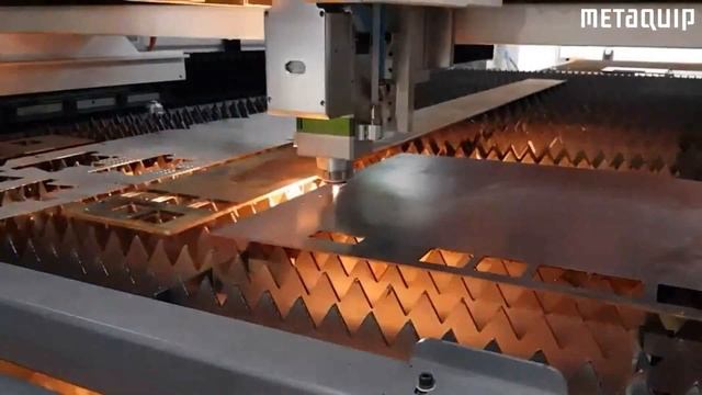 Metal cutting with MetaQuip Fiber laser metal cutter XL series (FC3015 & FC4020) смотреть онлайн
