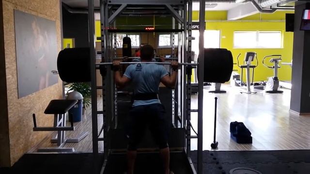 Back Squat 3x 195 kg (430 lbs) Work up to a heavy triple for the day. смотреть онлайн