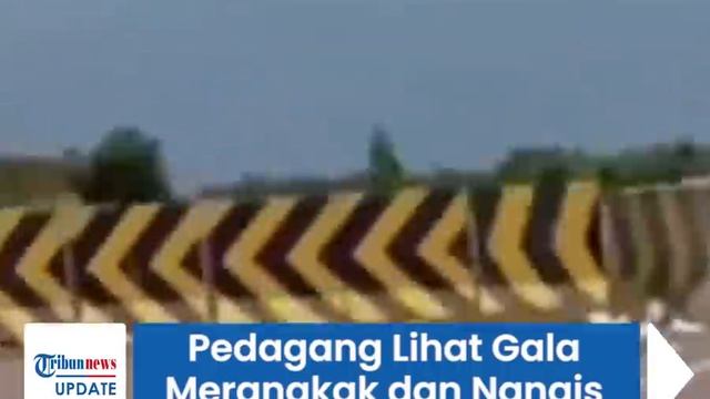 Pengakuan Pedagang Nanas Sesaat seusai Kecelakaan Vanessa Angel, Lihat Gala Merangkak Sambil Nangis смотреть онлайн