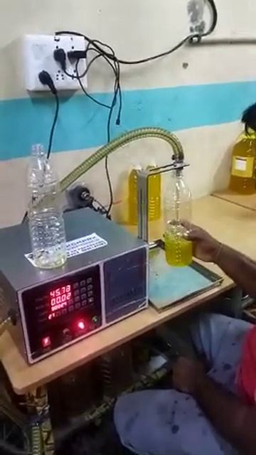 High Speed Viscosity Liquid Filling Machine смотреть онлайн