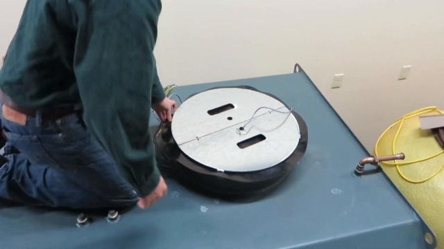 GARN: EPDM Manway Cover Installation смотреть онлайн