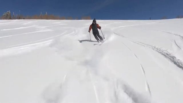 Skiing powder on 85 mm carving skis смотреть онлайн