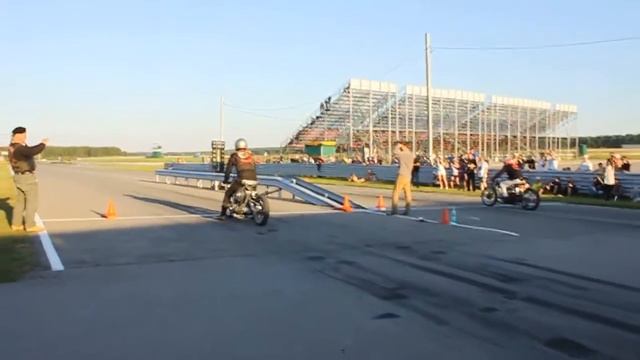 Заезд в классе «Без ограничений»/«Вишенка» vs «Варик»/Uralgon смотреть онлайн