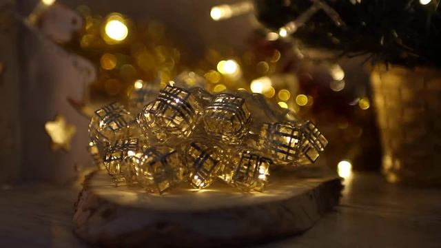 Электрогирлянда светодиодная Ажурный куб на батарейках смотреть онлайн