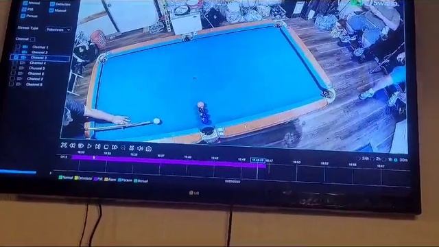 Raymond Raya shooting Pool at Pico House. смотреть онлайн